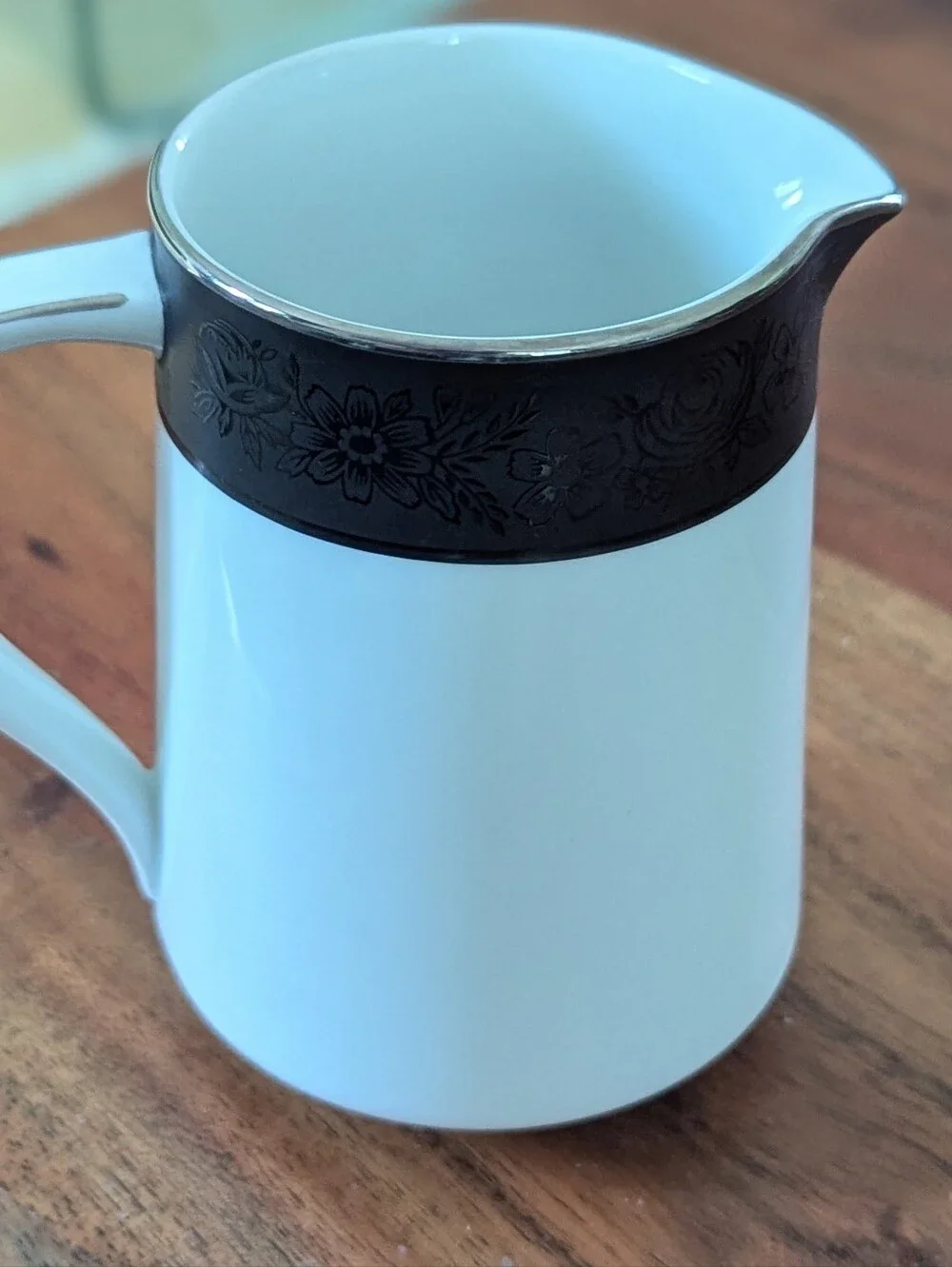 Noritake Sharon #6883 Creamer Raised Flowers on Black Band Handled Pourer